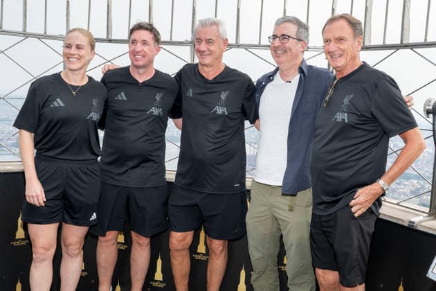 July 27, 2026, New York, New York, USA: NATASHA DOWIE, ROBBIE FOWLER, IAN RUSH, JOHN OLIVER and PHIL THOMPSON visit the Empire State Building in New York to celebrate Liverpool FC. 28 July 2026 New York USA  - ZUMAa265 20260727_zep_a265_010 Copyright: xEricxAcquayex