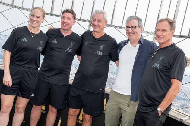 July 27, 2026, New York, New York, USA: NATASHA DOWIE, ROBBIE FOWLER, IAN RUSH, JOHN OLIVER and PHIL THOMPSON visit the Empire State Building in New York to celebrate Liverpool FC. 28 July 2026 New York USA  - ZUMAa265 20260727_zep_a265_013 Copyright: xEricxAcquayex