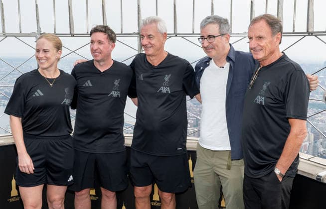 July 27, 2026, New York, New York, USA: NATASHA DOWIE, ROBBIE FOWLER, IAN RUSH, JOHN OLIVER and PHIL THOMPSON visit the Empire State Building in New York to celebrate Liverpool FC. 28 July 2026 New York USA  - ZUMAa265 20260727_zep_a265_017 Copyright: xEricxAcquayex