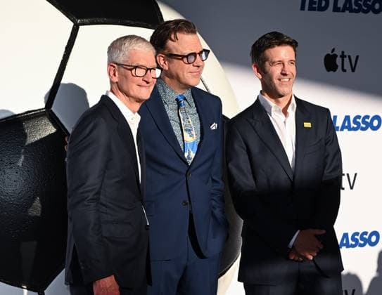 Tim Cook, Jason Sudeikis, John Ternus at arrivals for TED LASSO Season 4 Premiere, Academy Museum of Motion Pictures, Los Angeles, CA, July 27, 2026. Photo By: Michael Mattes Everett Collection TED LASSO Season 4 Premiere PUBLICATIONXNOTxINxCANxCHNxFRAxITAxJPNxNORxPOLxRUSxESPxUKxUSA