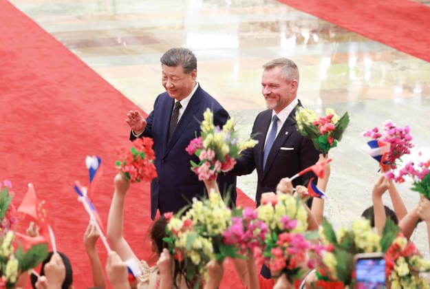(260728) -- BEIJING, July 28, 2026 -- Chinese President Xi Jinping holds a welcome ceremony for Slovak President Peter Pellegrini in the Northern Hall of the Great Hall of the People prior to their talks in Beijing, capital of China, July 28, 2026. Xi held talks with Pellegrini, who is on a state visit to China, in Beijing on Tuesday. ) CHINA-BEIJING-XI JINPING-SLOVAK PRESIDENT-TALKS (CN) DingxLin 