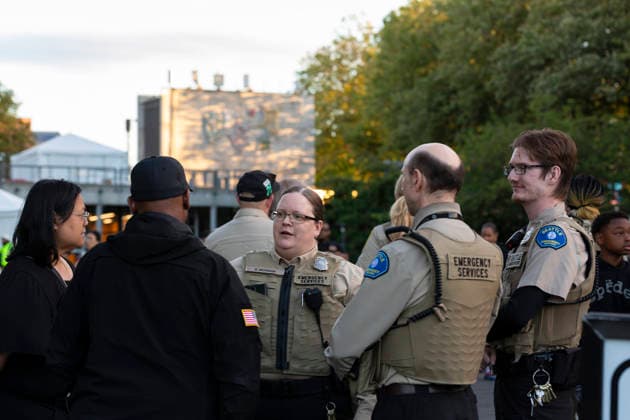 July 27, 2026, Seattle, Washington, USA: Members of Seattle Emergency Services attend a vigil at Seattle Center for the victims of last nightÃ¢â‚¬â ¢s shooting at the Bite of Seattle festival in Seattle on Monday, July 27, 2026. Seattle USA  - ZUMAg235 20260727_zap_g235_034 Copyright: xPaulxChristianxGordonx