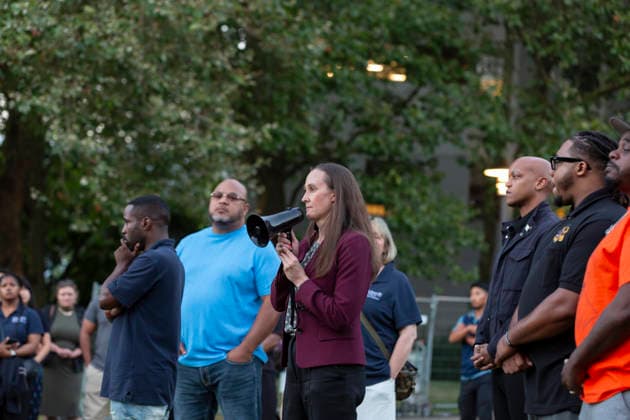 July 27, 2026, Seattle, Washington, USA: Seattle mayor KATIE WILSON gets emotional while speaking at a vigil at Seattle Center for the victims of last nightÃ¢â‚¬â ¢s shooting at the Bite of Seattle festival in Seattle on Monday, July 27, 2026. Seattle USA  - ZUMAg235 20260727_zap_g235_044 Copyright: xPaulxChristianxGordonx
