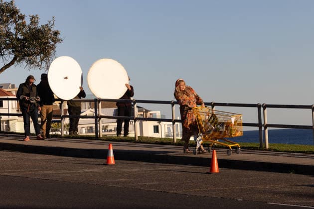JENNIFER COOLIDGE, Jennifer Coolidge in Bondi for a stunt in Sydney, Tuesday, July 28, 2026. ( NO ARCHIVING SYDNEY NEW SOUTH WALES AUSTRALIA  Copyright: xNADIRxKINANIx 20260728152165489428