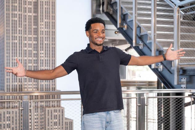 July 27, 2026, New York, New York, USA: NATHANIEL LOGAN MCINTYRE visits the Empire State Building in New York to celebrate the eighth and final season of All American on the CW. 28 July 2026 New York USA  - ZUMAa265 20260727_zep_a265_031 Copyright: xEricxAcquayex