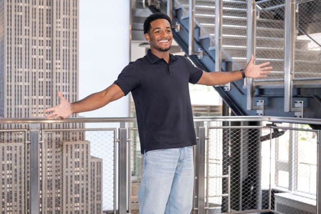 July 27, 2026, New York, New York, USA: NATHANIEL LOGAN MCINTYRE visits the Empire State Building in New York to celebrate the eighth and final season of All American on the CW. 28 July 2026 New York USA  - ZUMAa265 20260727_zep_a265_033 Copyright: xEricxAcquayex