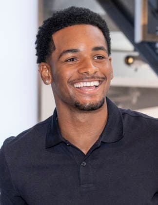 July 27, 2026, New York, New York, USA: NATHANIEL LOGAN MCINTYRE visits the Empire State Building in New York to celebrate the eighth and final season of All American on the CW. 28 July 2026 New York USA  - ZUMAa265 20260727_zep_a265_034 Copyright: xEricxAcquayex