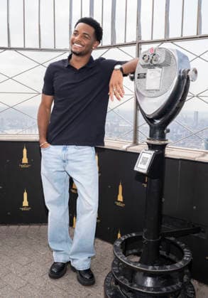 July 27, 2026, New York, New York, USA: NATHANIEL LOGAN MCINTYRE visits the Empire State Building in New York to celebrate the eighth and final season of All American on the CW. 28 July 2026 New York USA  - ZUMAa265 20260727_zep_a265_062 Copyright: xEricxAcquayex