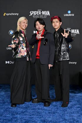 Ryoka Fujisawa, Motoki Ohmori und Hiroto Wakai von Mrs. Green Apple bei der Premiere des Kinofilms Spider-Man: Brand New Day im Dolby Theatre. Los Angeles, 27.07.2026 *** Ryoka Fujisawa, Motoki Ohmori, and Hiroto Wakai of Mrs. Green Apple at the premiere of the movie *Spider-Man: Brand New Day* at the Dolby Theatre in Los Angeles on July 27, 2026 Foto:xD.xStarbuckx xFuturexImagex spider_man_6801