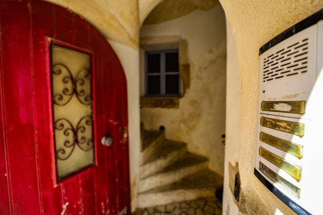 FIVE BABY BODIES FOUND IN A COUPLE S HOME PHOTOPQR LE DAUPHINE Eliot BERNARD Orange July 28, 2026 Orange, July 28, 2026 Five bodies of dead babies were found in a cardboard box at a couple’s home at 8 Passage du Four Capelu in Orange. Photo illustration by Eliot Bernard. Five bodies of dead babies have been found at a couple’s home in Orange, Vaucluse, according to multiple sources on July 28, 2026 Orange, Vaucluse, Provence-Alpes-Côte d’Azur, France  Copyright: xPHOTOPQR LExDAUPHINE MAXPPPxEliotxBERNARDx 20260728JDL5636 20260728JDL5636
