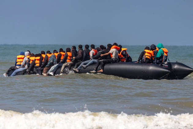 July 28, 2026, Hardelot, France: Hardelot, France. Migrants are seen aboard an inflatable boat as they attempt to cross the English Channel near Hardelot-Plage in northern France. Hardelot France  - ZUMAl94_ 20260728_zaf_l94_038 Copyright: xMarcinxNowakx