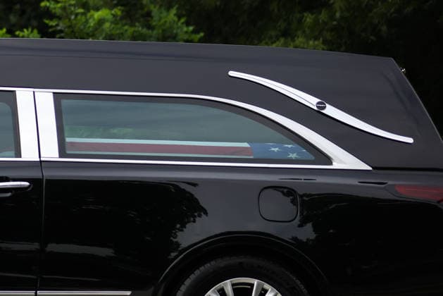 July 28, 2026, Washington, District Of Columbia, USA: The flag-draped casket of U.S. Senator Lindsey Graham (R-SC) arrives in a hearse at the U.S. Capitol ahead of a memorial service in Washington, D.C. on July 28, 2026. Washington USA - ZUMAd227 20260728_znp_d227_003 Copyright: xBryanxDozierx