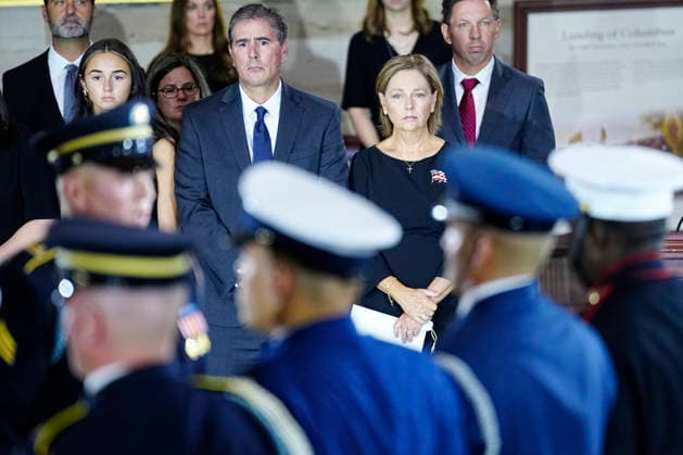 Sen. Darline Graham, R-SC, sister of the late Sen. Lindsey Graham, watches as an Armed Forces Body Bearer Team moves the casket of her brother into the Rotunda for a Congressional tribute in the Rotunda of the U.S. Capitol in Washington DC on Tuesday, July 28, 2026. Lindsey Graham, who served in Congress for 31 years, died on July 11 at the age of 71.  WAP20260728913 BONNIExCASH