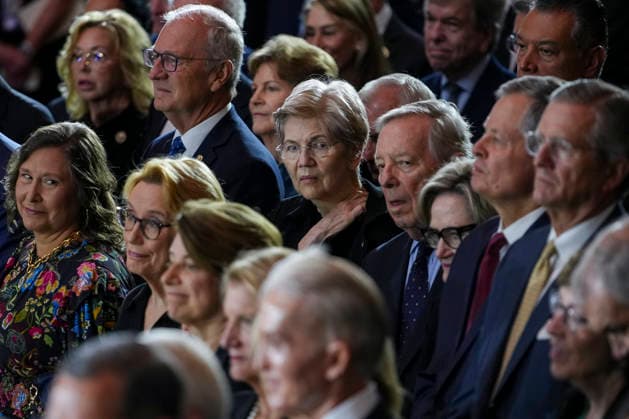 Lindsey Graham Memorial Service in the US Capitol United States Senator Elizabeth Warren (Democrat of Massachusetts) attends a Congressional Tribute to late U.S. Senator Lindsey Graham (R-SC) at the Rotunda of the U.S. Capitol in Washington, D.C., U.S., July 28, 2026. Credit: Nathan Howard Pool via CNP Washington District of Columbia United States of America EDITORIAL USE ONLY Copyright: xx DSC09069_MAK-6471948 NathanxHowardx-xPoolxviaxCNPx cnpphotos338243