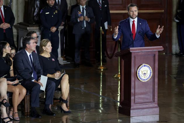 July 28, 2026, Washington, District Of Columbia, USA: WASHINGTON, DC - JULY 28: U.S. Vice President JD Vance speaks during a memorial tribute for the late U.S. Sen. Lindsey Graham (R-SC) in the Rotunda of the U.S. Capitol on July 28, 2026 in Washington, DC. Graham, who was elected to the Senate in 2002, died suddenly on July 11th from an aortic dissection. He was 71 years old Washington USA - ZUMAs152 20260728_faa_s152_093 Copyright: xWinxMcNameex-xPoolxviaxCNPx