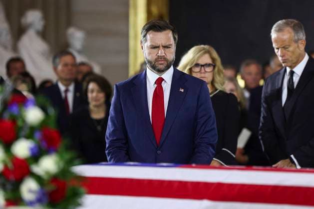 Lindsey Graham Memorial Service in the US Capitol US Vice President JD Vance pays his respects at the casket of the late South Carolina Senator Lindsey Graham during a congressional tribute in the rotunda of the US Capitol in Washington, DC, USA, 28 July 2026. Graham died unexpectedly on 11 July at the age of 71 from a tear in his aorta. Photo by Jim LoScalzo Pool via CNP ABACAPRESS.COM Washington District of Columbia United States  Copyright: xCNP ABACAx