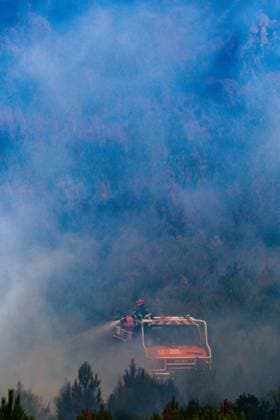 FIRE IN GIRONDE PHOTOPQR LE PARISIEN Olivier Corsan Lège-Cap-Ferret July 28, 2026 Lège-Cap-Ferret, Gironde, France, July 28, 2026 Firefighters, assisted by aerial resources—airplanes, helicopters, Dash, and Canadair, battled the flare-ups of the fires around the town of Lège Cap Ferret. Photo: LP Olivier Corsan FIRE IN GIRONDE Fire in southwestern France, July 28, 2026 Local Caption Lège Cap Ferret, Gironde, France  Copyright: xPHOTOPQR LExPARISIEN MAXPPPxOlivierxCorsanx 20260728LPA6223 20260728LPA6223