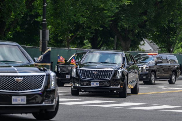 July 28, 2026, Washington, District Of Columbia, United States: President Donald TRUMP and his son Eric TRUMP depart the White House en route to the funeral of Senator Lindsey Graham at the Washington National Cathedral. Washington United States - ZUMAk206 20260728_znp_k206_021 Copyright: xMattxKaminskyx