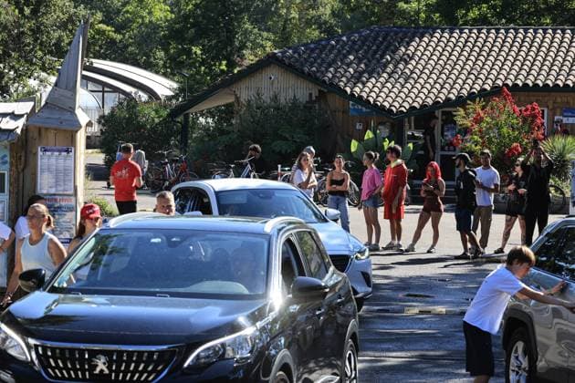 Saumos Fire: Evacuation of Campgrounds and Exodus to Lacanau PHOTOPQR SUD OUEST Photo by Fabien Cottereau Lacanau July 28, 2026 Saumos Fire: On the orders of the Gironde Prefecture, campgrounds were evacuated to Lacanau Fire in southwestern France, July 28, 2026, Lacanau, Gironde, France  Copyright: xPHOTOPQR SUDxOUEST MAXPPPxPhotoxFabienxCottereaux 20260728SDO6287 20260728SDO6287