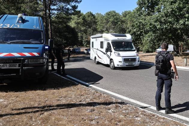 Saumos Fire: Evacuation of Campgrounds and Exodus to Lacanau PHOTOPQR SUD OUEST Photo by Fabien Cottereau Lacanau July 28, 2026 Saumos Fire: On the orders of the Gironde Prefecture, campgrounds were evacuated to Lacanau Fire in southwestern France, July 28, 2026, Lacanau, Gironde, France  Copyright: xPHOTOPQR SUDxOUEST MAXPPPxPhotoxFabienxCottereaux 20260728SDO6293 20260728SDO6293