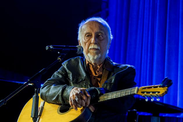 SaO PAULO, SP - 28.07.2026: SHOW DE ROBERTO MENESCAL E THEO BIAL - Roberto Menescal and Theo Bial perform together celebrating bossa nova in Sao Paulo. Roberto Menescal, one of the creators of Bossa Nova and an important figure in Brazilian music, joins forces with the young musician Theo Bial, son of the presenter and journalist Pedro Bial, with a work of original songs and compositions directly influenced by the sound of Bossa Nova. The musicians form a duo and revisit classics immortalized by Carlos Lyra, Nara Leao, Edu Lobo, Joao Bosco, among others. The performance took place at the Blue Note in Sao Paulo on the evening of Tuesday, July 28, 2026. x2990827x  VanxCampos