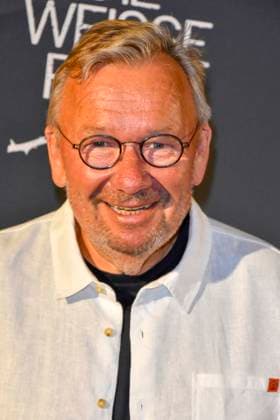 ABB SOMMERFESTIVAL- Bernd Stelter Musiker zu Gast auf dem roten Teppich bei der eroeffnungs Gala des 37.Koelner Sommerfestival mit dem Musical Die Weisse Rose in der Koelner Philharmonie am 28.07.2026 in Koeln Hamburg Deutschland *** ABB SUMMER FESTIVAL: Bernd Stelter, musician, appears on the red carpet at the opening gala of the 37th Cologne Summer Festival, featuring the musical *Die Weisse Rose* at the Cologne Philharmonic Hall on July 28, 2026, in Cologne, Hamburg, Germany