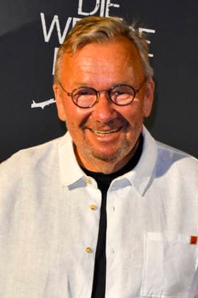 ABB SOMMERFESTIVAL- Bernd Stelter Musiker zu Gast auf dem roten Teppich bei der eroeffnungs Gala des 37.Koelner Sommerfestival mit dem Musical Die Weisse Rose in der Koelner Philharmonie am 28.07.2026 in Koeln Hamburg Deutschland *** ABB SUMMER FESTIVAL: Bernd Stelter, musician, appears on the red carpet at the opening gala of the 37th Cologne Summer Festival, featuring the musical *Die Weisse Rose* at the Cologne Philharmonic Hall on July 28, 2026, in Cologne, Hamburg, Germany