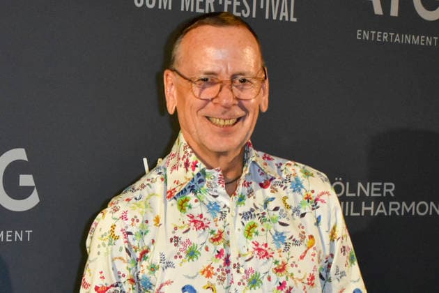 ABB SOMMERFESTIVAL- Thomas Hackenberg Moderator zu Gast auf dem roten Teppich bei der eroeffnungs Gala des 37.Koelner Sommerfestival mit dem Musical Die Weisse Rose in der Koelner Philharmonie am 28.07.2026 in Koeln Hamburg Deutschland *** ABB SUMMER FESTIVAL: Thomas Hackenberg, host, appears on the red carpet at the opening gala of the 37th Cologne Summer Festival, featuring the musical *Die Weisse Rose* at the Cologne Philharmonic Hall on July 28, 2026, in Cologne, Hamburg, Germany