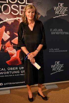 ABB SOMMERFESTIVAL- Ulrike Nasse-Meyfarth ex Olympiasiegerin Hochsprung zu Gast auf dem roten Teppich bei der eroeffnungs Gala des 37.Koelner Sommerfestival mit dem Musical Die Weisse Rose in der Koelner Philharmonie am 28.07.2026 in Koeln Hamburg Deutschland *** ABB SUMMER FESTIVAL: Ulrike Nasse Meyfarth, former Olympic high jump champion, appeared on the red carpet at the opening gala of the 37th Cologne Summer Festival, featuring the musical *Die Weisse Rose* at the Cologne Philharmonic on July 28, 202026 in Cologne, Hamburg, Germany