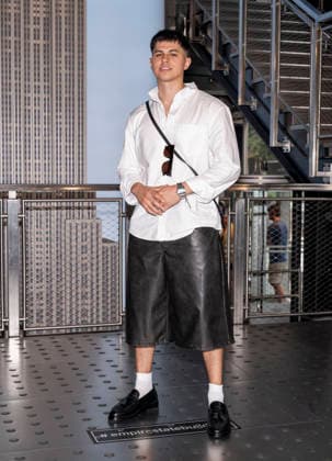 July 28, 2026, New York, New York, USA: MOSMO visits the Empire State Building in New York ahead of the Latin Alternative Music Conference. 28 July 2026 New York USA - ZUMAa265 20260728_zep_a265_011 Copyright: xEricxAcquayex