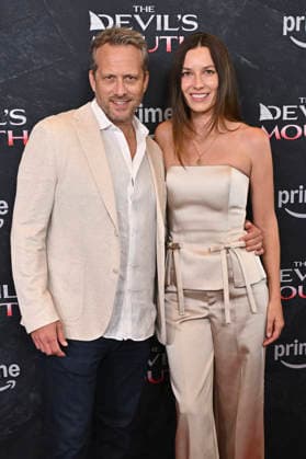 Ari Sandel mit Ehefrau Sabin Sandel beim Special Screening des Amazon Prime Video-Films The Devil s Mouth im Culver Theater. Culver City, 28.07.2026 *** Ari Sandel with his wife, Sabin Sandel, at the special screening of the Amazon Prime Video film *The Devil s Mouth* at the Culver Theater in Culver City, July 28, 2026 Foto:xD.xStarbuckx xFuturexImagex mouth_6746