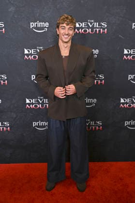 Gavin Casalegno beim Special Screening des Amazon Prime Video-Films The Devil s Mouth im Culver Theater. Culver City, 28.07.2026 *** Gavin Casalegno at the special screening of the Amazon Prime Video film *The Devil s Mouth* at the Culver Theater in Culver City, July 28, 2026 Foto:xD.xStarbuckx xFuturexImagex mouth_6758