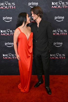 Lana Condor mit Ehemann Anthony De La Torre beim Special Screening des Amazon Prime Video-Films The Devil s Mouth im Culver Theater. Culver City, 28.07.2026 *** Lana Condor with her husband Anthony De La Torre at the special screening of the Amazon Prime Video film *The Devil s Mouth* at the Culver Theater in Culver City, July 28, 2026 Foto:xD.xStarbuckx xFuturexImagex mouth_6777