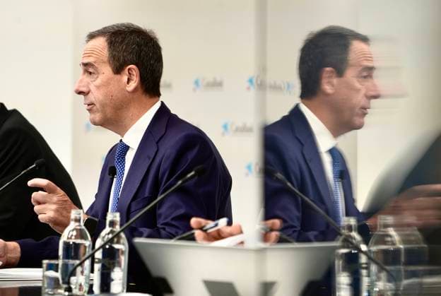 CaixaBank Reports Net Income of 3,203 Million Euros in the First Half of 2026 CaixaBank CEO Gonzalo Gortázar during a press conference at CaixaBank headquarters on July 29, 2026, in Valencia, Valencian Community, Spain. The CaixaBank Group reported a net profit of 3,203 million euros in the first half of 2026, representing an 8.5% increase compared to the 2,951 million euros recorded in the same period of the previous year. JULY 29, 2026, Valencia, Valencian Community, Spain  Copyright: xEduardoxManzanax 7693542