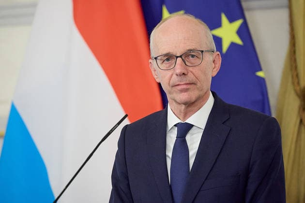 - Wien 29.07.2026 - Stocker - Frieden - Heute traf der österreichische Bundeskanzler im Bundeskanzleramt mit dem Premierminister von Luxemburg Luc Frieden zu einem Arbeitsgespräch zusammen. Anschliessend gab es eine Pressekonferenz. PHOTO: der luxemburgische Premier Luc Frieden während der Pressekonferenz im Bundeskanzleramt. Vienna (AUSTRIA) - Today, the Austrian Federal Chancellor, met with the Prime Minister of Luxembourg, Luc Frieden, at the Federal Chancellery for a working meeting. OVP, Oevp, government, PK, talks, EU, UE, Europe, Europa, Luxembourg, Treffen Bundeskanzler - Premierminister Frieden Luxemburg *** Vienna, July 29, 2026 Stocker Frieden Today, the Austrian Federal Chancellor met with Luxembourg’s Prime Minister L 
