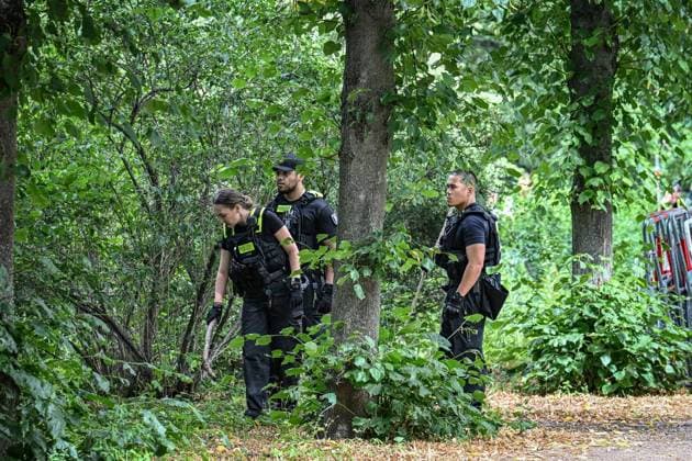 Anschag in Berlin- Polizei sucht weiter nach Beweismitteln ** NUR FÜR REDAKTIONELLE ZWECKE ** EDITORIAL USE ONLY **<p>Anschag in Berlin- Polizei sucht weiter im Tiergarten nach Beweismitteln, fotografiert am 29.07.2026 in Berlin. Berlin Berlin Berlin Copyright: MaurizioxGambarini *** Anschag in Berlin: Police Continue Search for Evidence ** FOR EDITORIAL USE ONLY ** EDITORIAL USE ONLY ** p Police continue to search for evidence in the Tiergarten in Berlin, photographed on July 29, 2026, in Berlin Berlin Berlin Berlin Copyright MaurizioxGambarini Copyright: MaurizioxGambarini doc86xcqfrr76t149tzi15pt ,EDITORIAL USE ONLY
