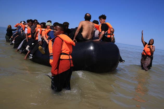 Migrants rescued from water during English Channel crossing attempt in France HARDELOT, FRANCE - JULY 29: Migrants are rescued from the water after attempting to cross the English Channel aboard an inflatable boat at Hardelot-Plage in northern France on July 29, 2026. Marcin Nowak Anadolu Hardelot France. Editorial use only. Please get in touch for any other usage.  Copyright: x2026xAnadoluxMarcinxNowakx