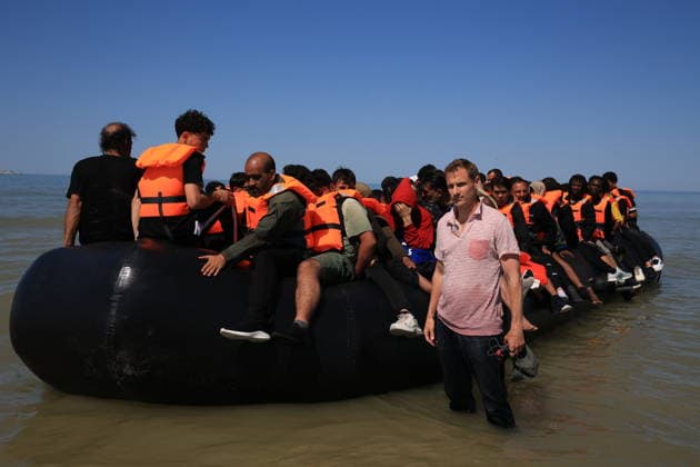 Migrants rescued from water during English Channel crossing attempt in France HARDELOT, FRANCE - JULY 29: UK Shadow Home Secretary Chris Philp is seen at Hardelot-Plage in northern France on July 29, 2026, where migrants attempted to cross the English Channel aboard an inflatable boat. Marcin Nowak Anadolu Hardelot France. Editorial use only. Please get in touch for any other usage.  Copyright: x2026xAnadoluxMarcinxNowakx