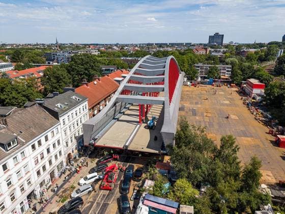 Transport der neuen Sternbrücke am Mittwoch, den 29.07.2026 ** NUR FÜR REDAKTIONELLE ZWECKE ** EDITORIAL USE ONLY **<p>Transport der neuen Sternbrücke am Mittwoch, den 29.07.2026 Drohnenfoto Drohnenbild Drohnenaufnahme< p> Kultur, Kunst, Unterhaltung Hamburg Copyright: AndrexBruns *** Transport of the new Sternbrücke on Wednesday, July 29, 2026 ** FOR EDITORIAL PURPOSES ONLY ** EDITORIAL USE ONLY ** p Transport of the new Sternbrücke on Wednesday, July 29, 2026 Drone photo Drone image Drone shot p Culture, Art, Entertainment Hamburg Copyright AndrexBruns Copyright: AndrexBruns doc86xesm22wxlauzd916vy ,EDITORIAL USE ONLY