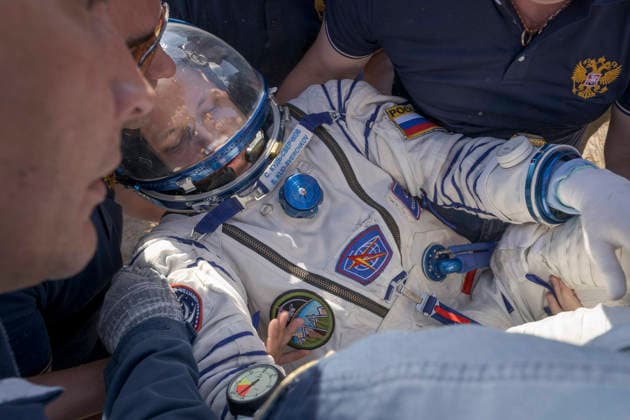 July 29, 2026, Zhezkazgan, Kazakhstan: Roscosmos cosmonaut Sergey Kud-Sverchkov is helped out of the Soyuz MS-28 spacecraft moments after landing, July 26, 2026 near the town of Zhezkazgan, Kazakhstan. Kud-Sverchkov landed with fellow cosmonaut Sergei Mikaev and NASA astronaut Chris Williams, after 241 days in space aboard the International Space Station. Zhezkazgan Kazakhstan - ZUMAp138 20260729_zaa_p138_028 Copyright: xBillxIngalls Nasax