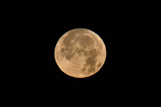 Buck full moon in Marseille, France - 29 Jul 2026 View of the Buck full moon in Marseille. Marseille France Copyright: xGerardxBottinox xSOPAxImagesx 2026_07_29_Buck_full_Moon_DSC_4465_r