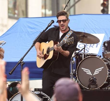 Marcus Mumford of Mumford & Sons on stage for Citi Concert Series on NBC TODAY with Mumford & Sons, Rockefeller Plaza, New York, NY, July 29, 2026. Photo By: Eli Winston Everett Collection Citi Concert Series on NBC TODAY with Mumford & Sons PUBLICATIONXNOTxINxCANxCHNxFRAxITAxJPNxNORxPOLxRUSxESPxUKxUSA