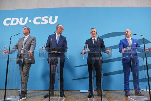 Berlin, Deutschland, 29.07.2026: Deutscher Bundestag: Pressekonferenz nach Sondersitzung der Unionsfraktion: Markus Söder (CSU), Bundeskanzler Friedrich Merz (CDU), Thorsten Frei (CDU) und Alexander Hoffmann (CSU) *** Berlin, Germany, July 29, 2026 German Bundestag Press Conference Following a Special Meeting of the Union Parliamentary Group Markus Söder (CSU), Chancellor Friedrich Merz (CDU), Thorsten Frei (CDU), and Alexander Hoffmann (CSU) Copyright: xdtsxNachrichtenagenturx dts_128880