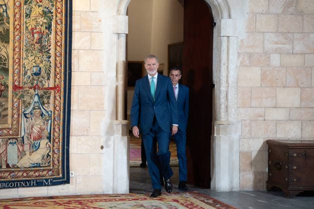 The King Meets with Pedro Sánchez in Mallorca King Felipe VI during a meeting with Prime Minister Pedro Sánchez at the Almudaina Royal Palace on July 29, 2026, in Palma de Mallorca, Balearic Islands, Spain July 29, 2026 WORKING MEETING KING ROYAL FAMILY PALMA Javier Ferná Palma de Mallorca Balearic Islands Palma de Mallorca Balearic Islands Spain  Copyright: xJavierxFernandezx 7694376