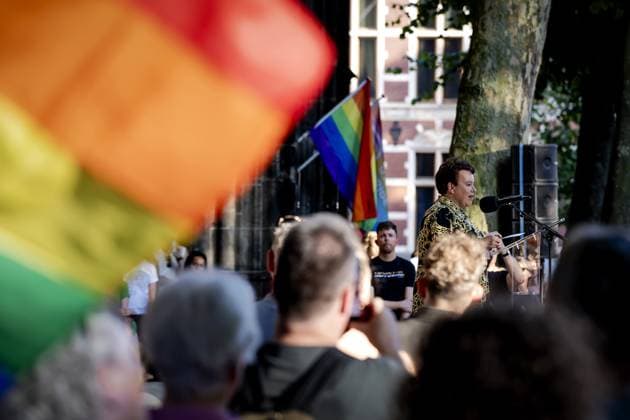 UTRECHT - Mayor Sharon Dijksma speaks during a memorial service on Domplein for the victims of the attack in Berlin, where a man drove a vehicle into a crowd of people at Pride. One person was killed and dozens were injured. ROBIN VAN LONKHUIJSEN ANP netherlands out - belgium out  Copyright: xx x564530172x originalFilename: 564530172.jpg