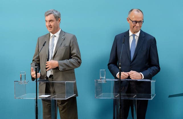 Pressestatement, Sondersitzung, CDU CSU-Bundestagsfraktion Bundestag, Jakob-Kaiser-Haus, Pressestatement, Sondersitzung, CDU CSU-Bundestagsfraktion, Bundeskanzler, Friedrich Merz, Markus Söder, Ministerpräsident, Bayern Berlin Berlin GER *** Press Statement, Special Session, CDU CSU Parliamentary Group in the Bundestag, Jakob Kaiser House, Press Statement, Special Session, CDU CSU Parliamentary Group in the Bundestag, Federal Chancellor, Friedrich Merz, Markus Söder, Minister-President, Bavaria Berlin Berlin GER