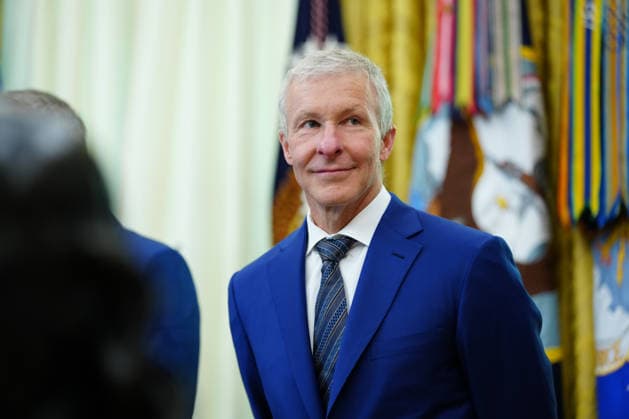 United Airlines CEO Scott Kirby speaks as President Donal Trump makes an announcement in the Oval Office of the White House in Washington, DC on Wednesday, July 29, 2026. The President is announcing a redesign and overhaul of Washington Dulles International Airport in Northern Virginia.  WASP20260729107 AaronxSchwartz