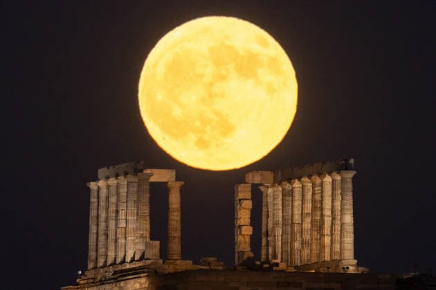 Full moon rises above Temple of Poseidon in Athens ATHENS, GREECE - JULY 29: Full moon, known as the Buck Moon, rises over the Temple of Poseidon at Cape Sounion near Athens, Greece, on July 29, 2026. Costas Baltas Anadolu Athens Greece. Editorial use only. Please get in touch for any other usage.  Copyright: x2026xAnadoluxCostasxBaltasx