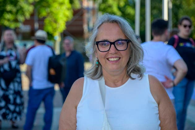 Berlin, Anschlag auf den Christopher Street Day, Mahnwache in Dortmund auf dem Friedensplatz 29.07.2026, Mahnwache slado, 29.07.2026 CSD Anja Butschkau, MdL: Wir sind alle gefragt, uns für unsere Demokratie einzusetzen. Slado ist kooperatives Mitglied der AWO. Auch deswegen bin ich hier Dortmund Friedensplatz Dortmund NRW Deutschland *** July 29, 2026, Slado Vigil, July 29, 2026 CSD Anja Butschkau, Member of the State Parliament We are all called upon to stand up for our democracy. Slado is a cooperative member of the AWO. That is another reason why I am here. Dortmund, Friedensplatz, Dortmund, North Rhine-Westphalia, Germany