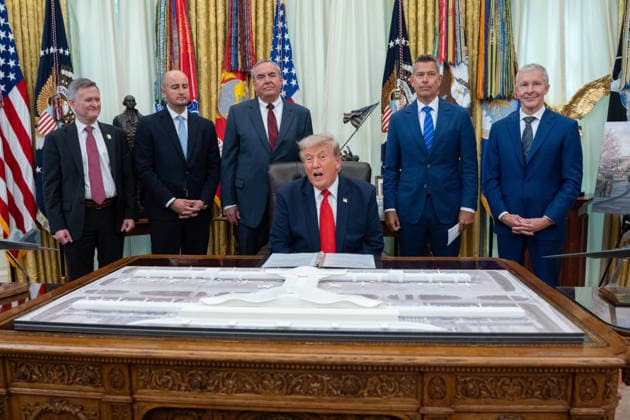 President Trump Announces Dulles Airport Redesign and Overhaul United States President Donald J Trump gives remarks in the Oval Office of the White House in Washington, DC, USA on Wednesday, July 29, 2026. President Trump is expected to announce a redesign and overhaul of Dulles International Airport in Northern Virginia. Credit: Aaron Schwartz Pool via CNP Washington District of Columbia United States  Copyright: xPool ABACAx